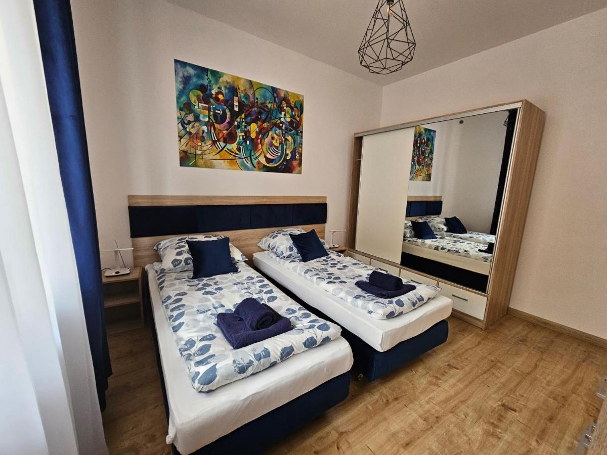 Apartamenty Koktajlove Kielce Bagian luar foto